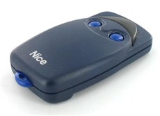 Mando NICE Flo2, parte delantera Mando NICE Flo2, parte delantera