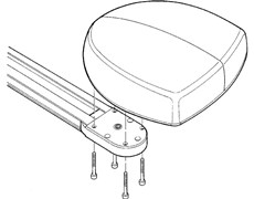 2. Fije el motor al cabezal de transmisión de la rotación mediante los cuatro tornillos 6,3x38 incluidos. 2. Fije el motor al cabezal de transmisión de la rotación mediante los cuatro tornillos 6,3x38 incluidos.