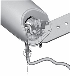 Pase el cable de alimentación