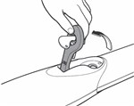 3. Tire de la palanca de desbloqueo para poder mover la puerta manualmente